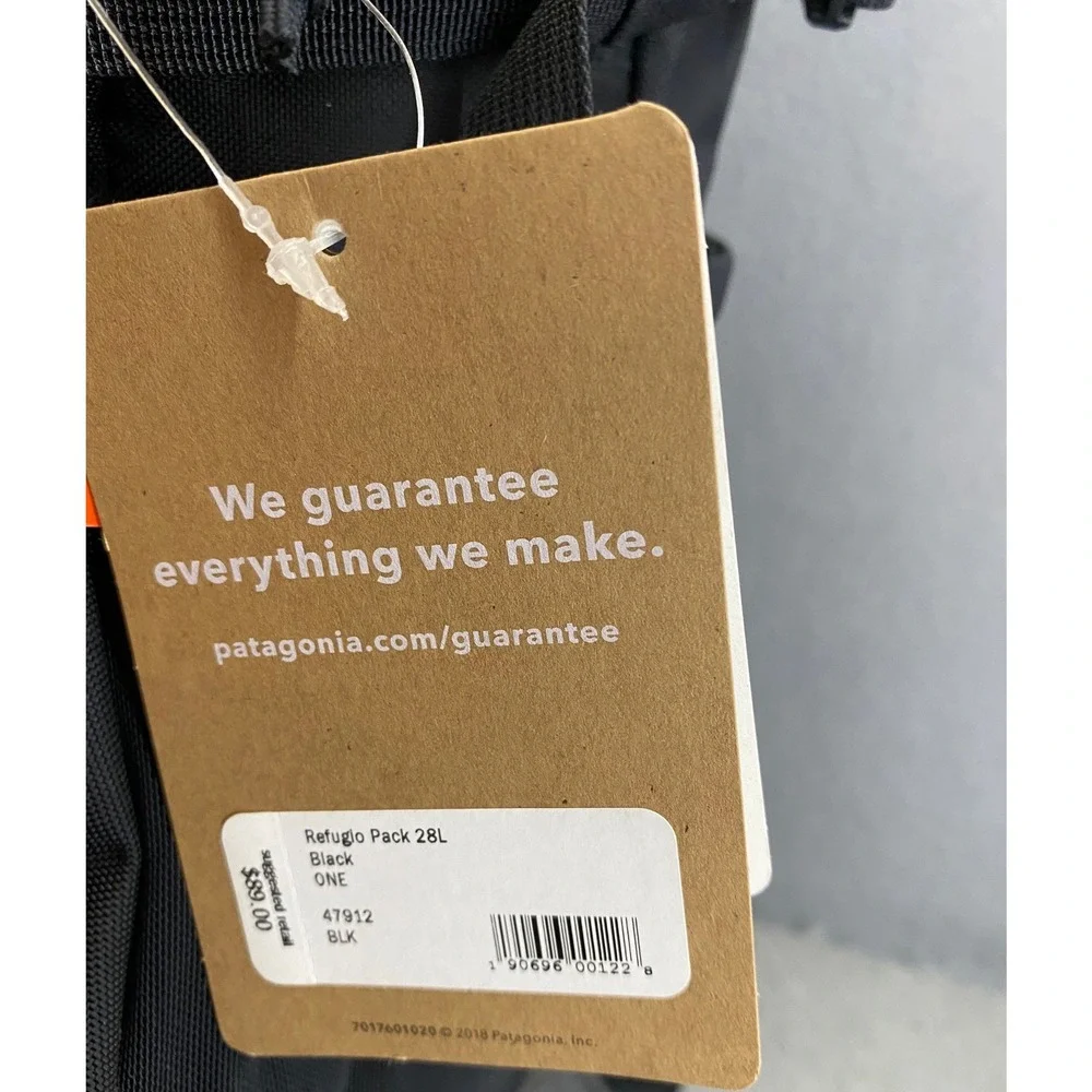 Patagonia Refugio Pack 28L Black Backpack Laptop Sleeve 47912 NEW OOP